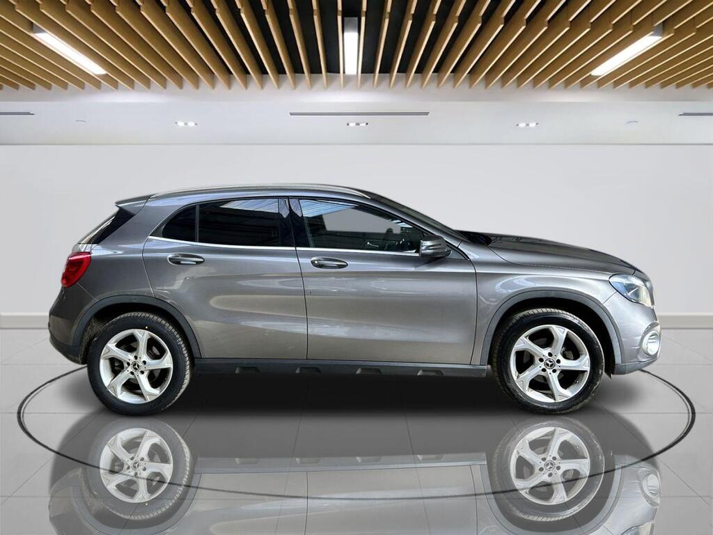 2018 MERCEDES-BENZ GLA GLA 200 D Sport