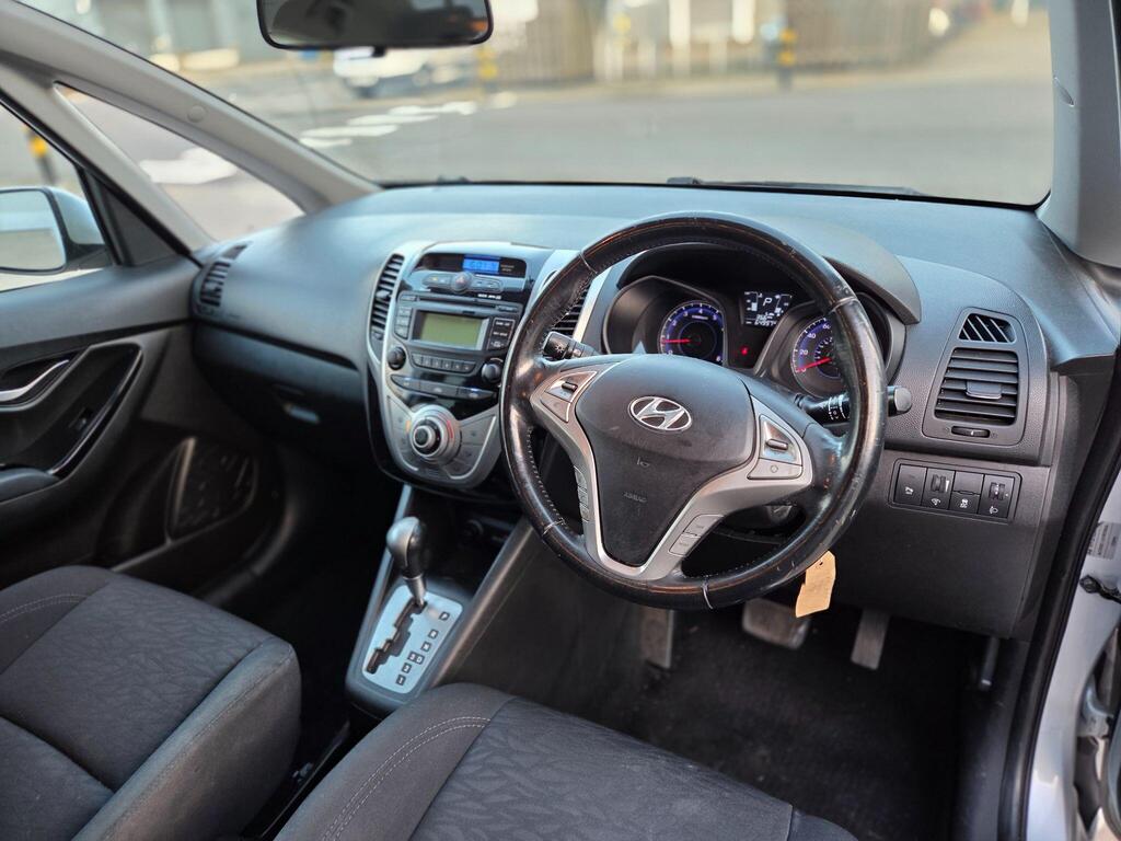 2017 HYUNDAI Santa Fe CRDI Premium Blue Drive