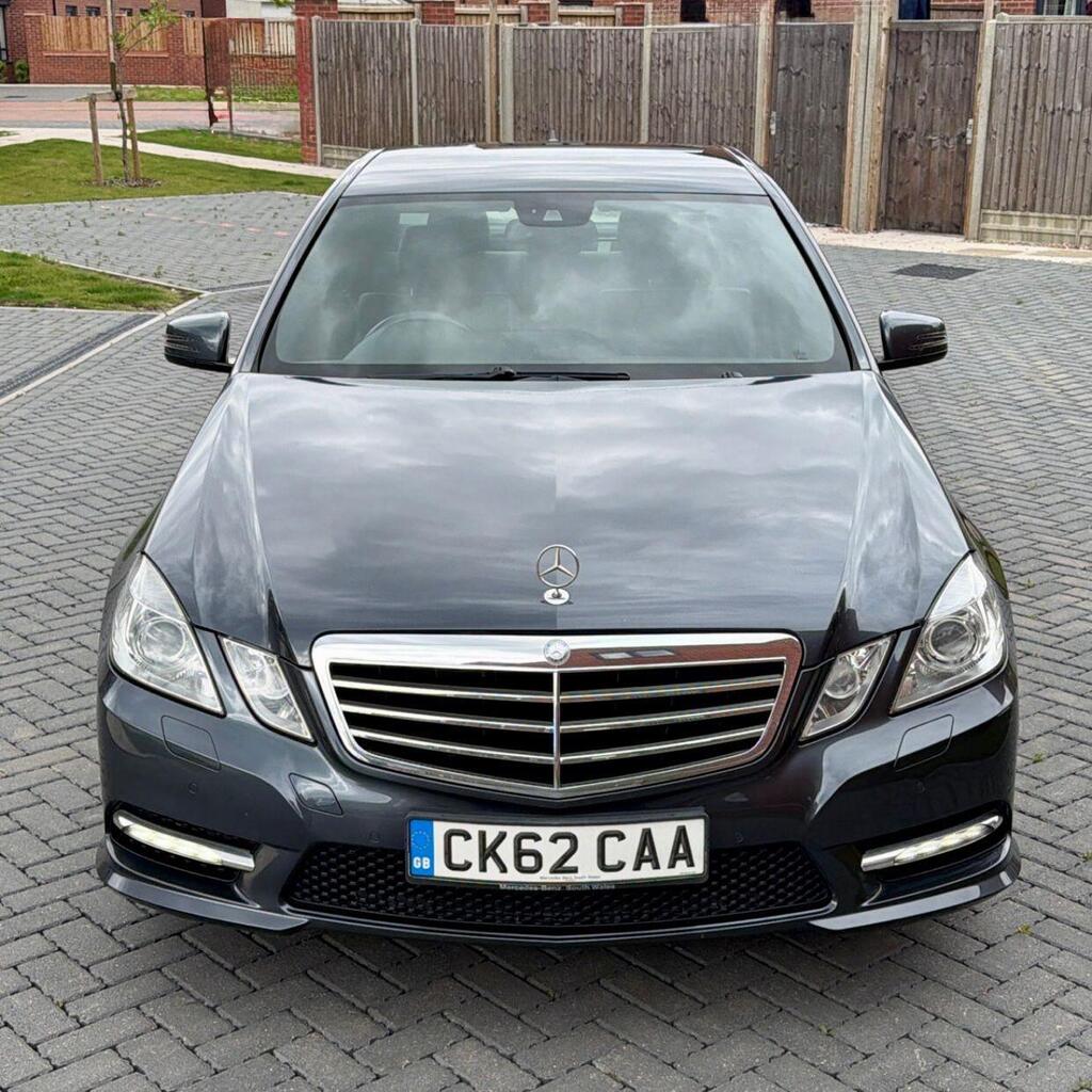 2012 MERCEDES-BENZ E-Class E220 CDI BlueEfficiency S/S Sport