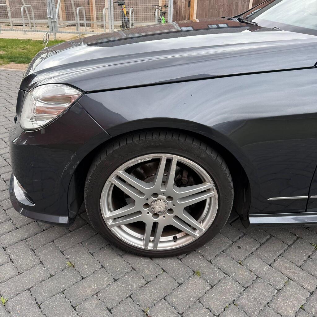 2012 MERCEDES-BENZ E-Class E220 CDI BlueEfficiency S/S Sport