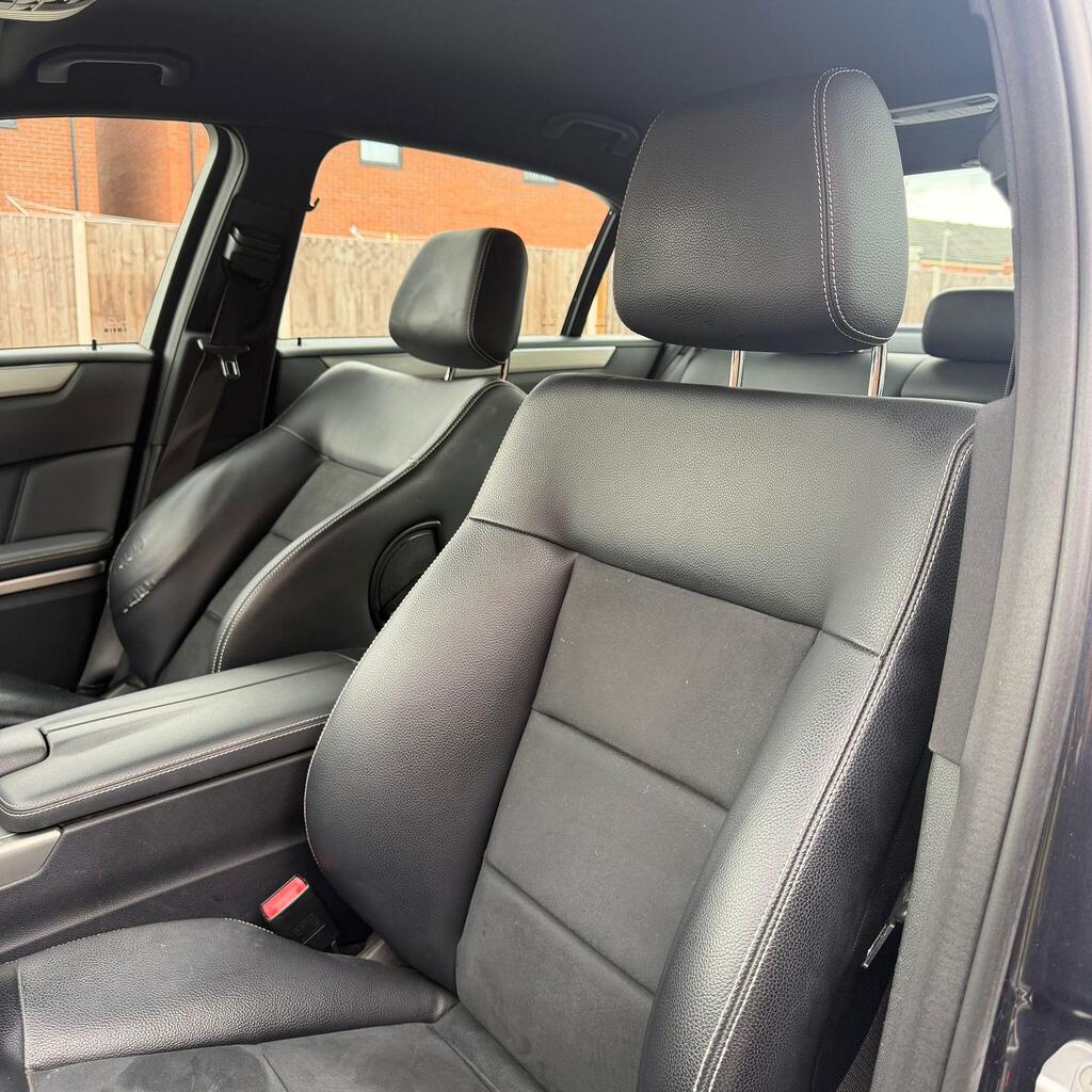2012 MERCEDES-BENZ E-Class E220 CDI BlueEfficiency S/S Sport
