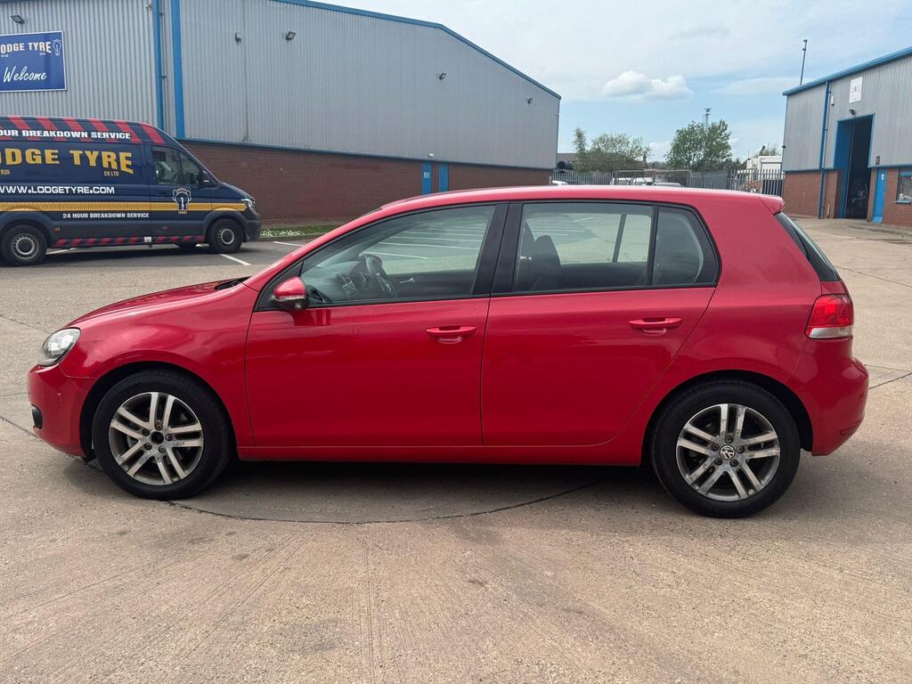 2009 VOLKSWAGEN Golf SE TDI DSG
