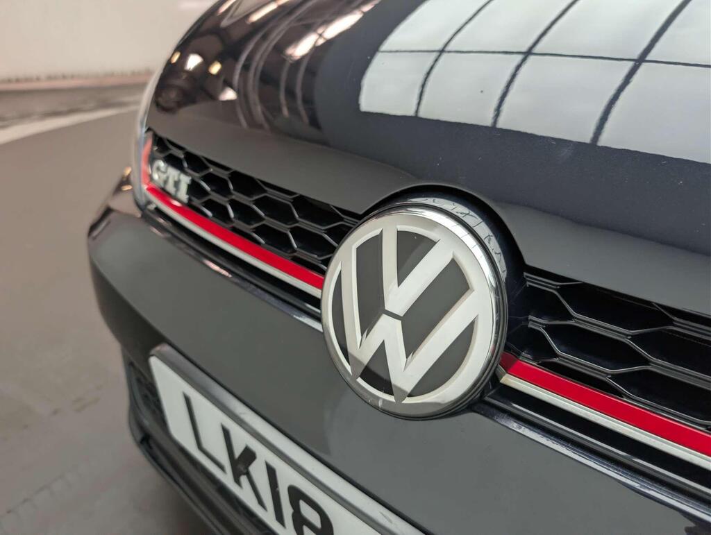 2018 VOLKSWAGEN Golf GTI TSI