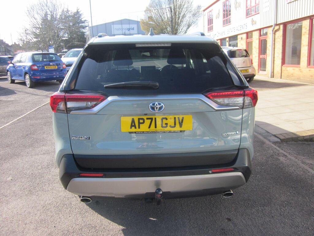 2022 TOYOTA RAV4 VVT-I Design